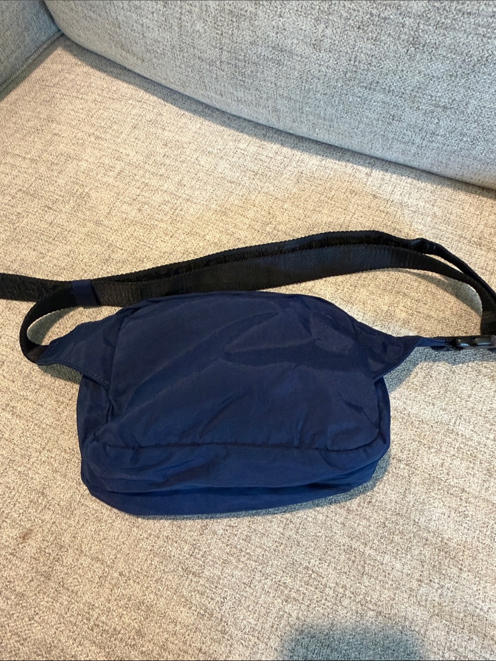 Baggu Belt Bag “Lost City Books” Blue Gently Used Clean View 6